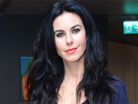 Sol Yanım - Defne Samyeli - Asena Kimdir?