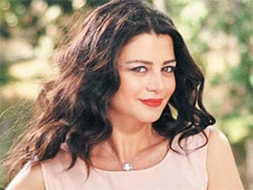 Zeynep Aydemir Şarlıgil Logo / Profil Resmi